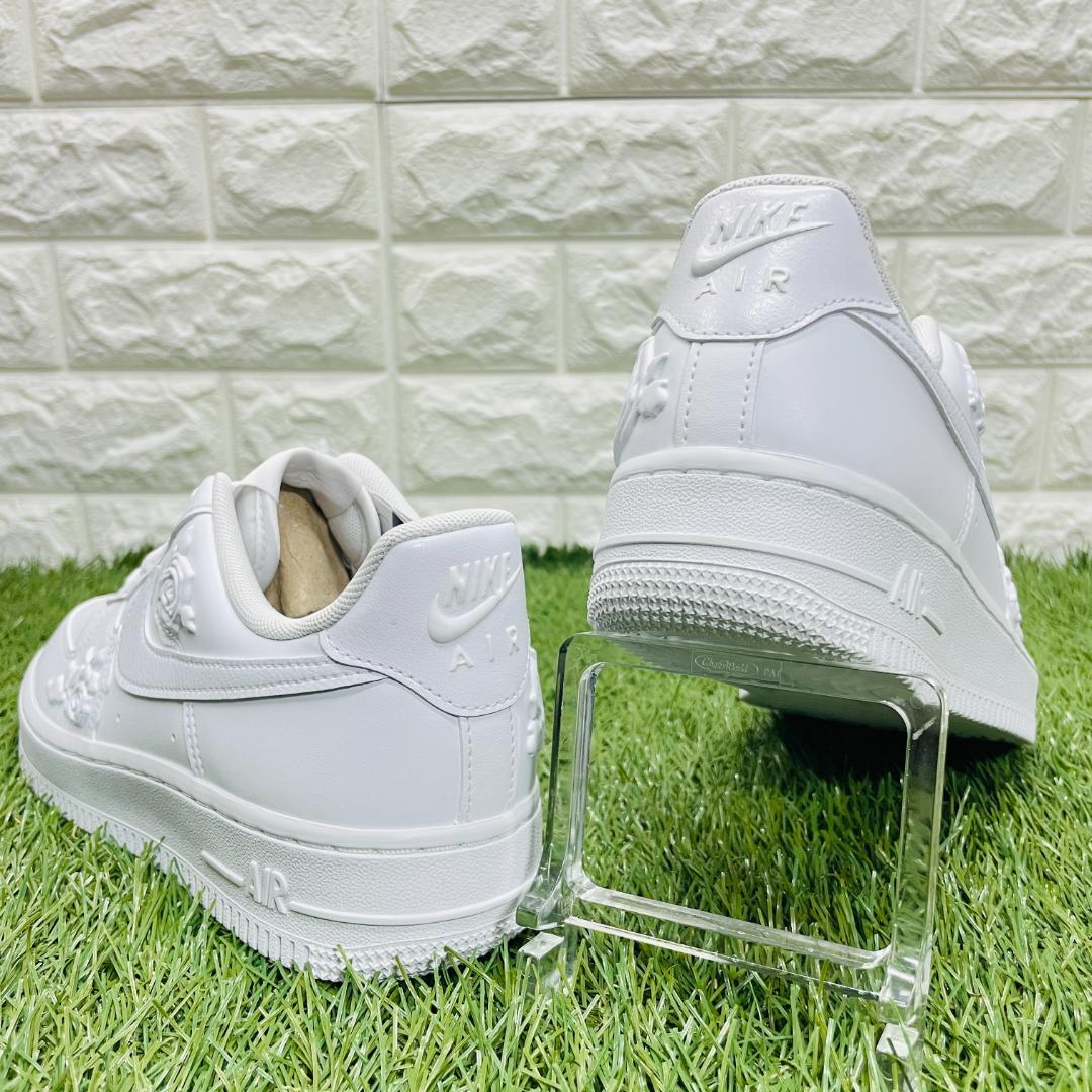 ナイキ W エアフォース1 '07 白 NIKE HF2016-100 23.0