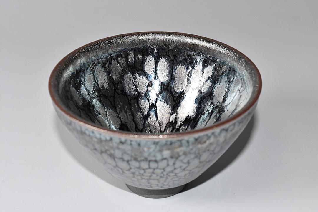 低価国産 橋本大輔 共箱 窯変 盃 酒器 fjMnB-m76116485985 天目 ぐい呑 B 通販定番