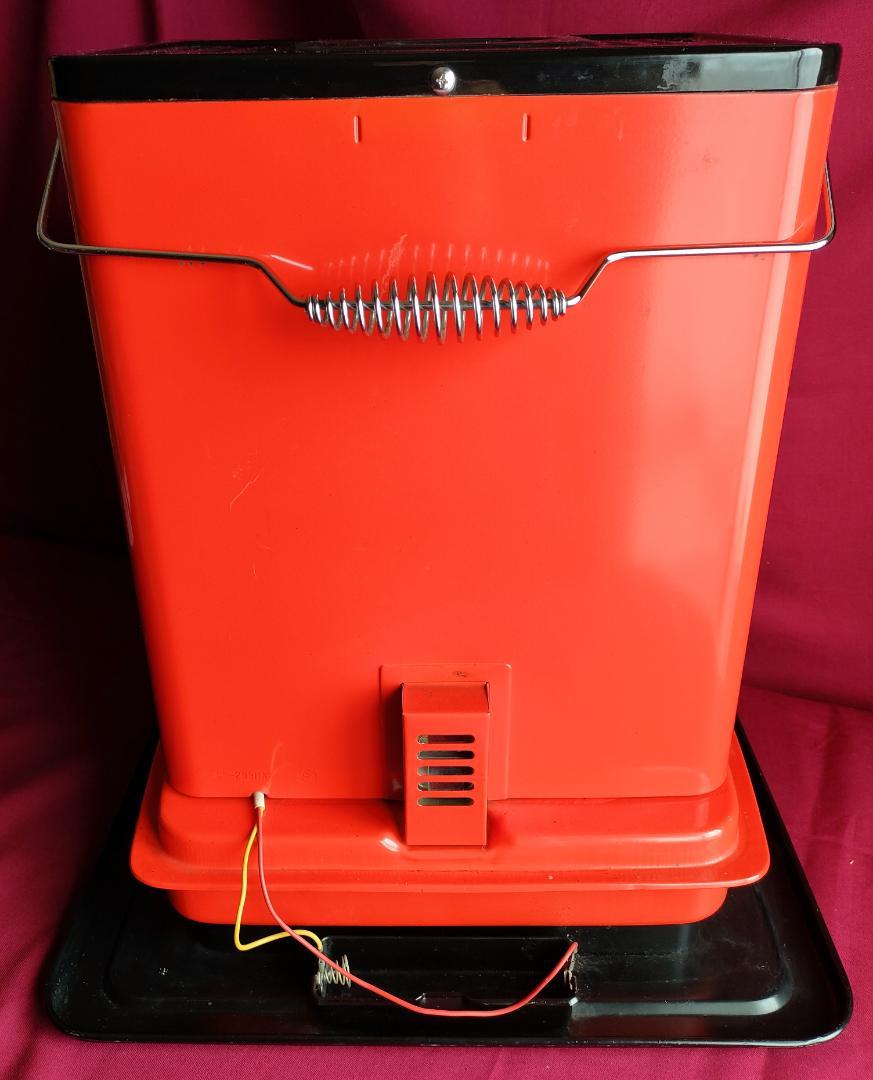 昭和レトロな赤い小さい直立型ストーブ NEC DP-293HA 479