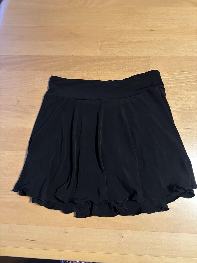 チャコット　美品　黒　スパッツ付スカート 丈35センチ　Lサイズ
