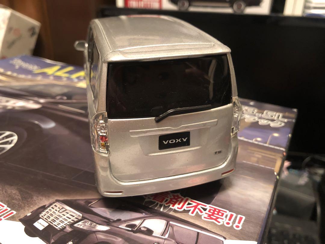 トヨタ 1/24 ヴォクシー ZS