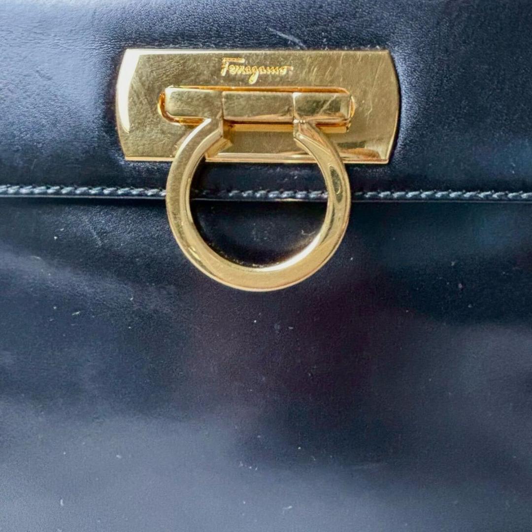 ✨美品✨ フェラガモ ミニハンドバッグ 2way ショルダー ガンチーニ