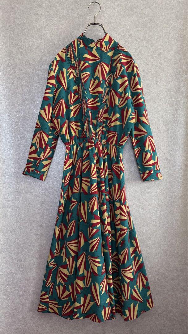 【コンビニ受取対応商品】 vintage ヴィンテージ バンドカラー総柄 昭和レトロ古着 ワンピース