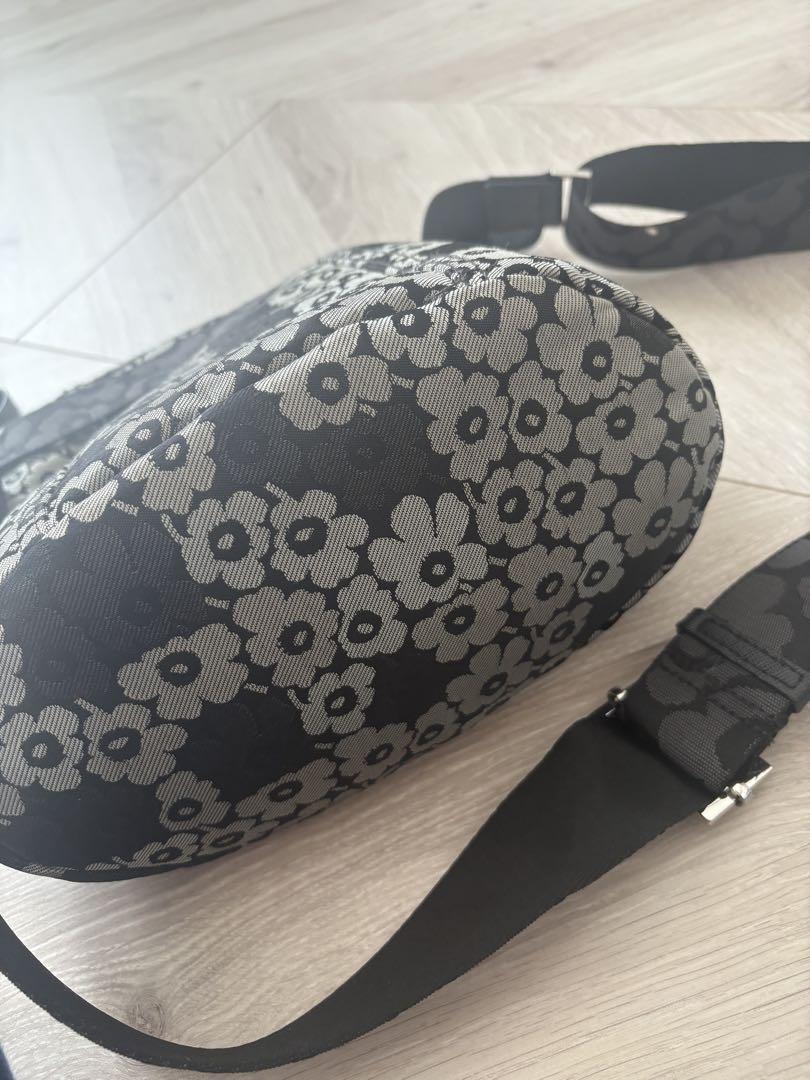 お値下げ中　Carry All Unikko ショルダーバッグ　マリメッコ