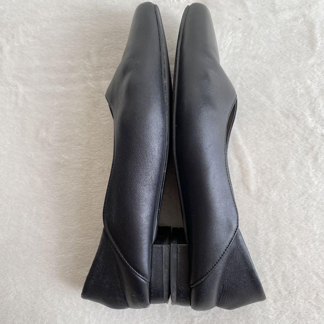 【限定品✨】卑弥呼　Vカットソフトフラットパンプス　24cm レザー　ブラック