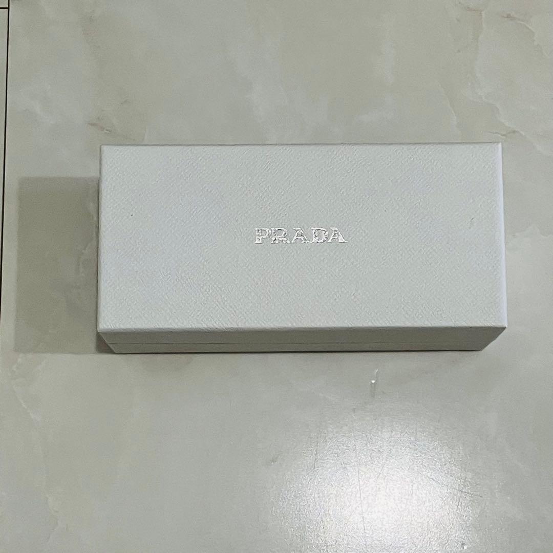 【HYDE着用モデル】PRADA ミニバロック サングラス ブラック ラウンド型 【HYDE着用モデル】PRADA ミニバロック サングラス ブラック ラウンド型