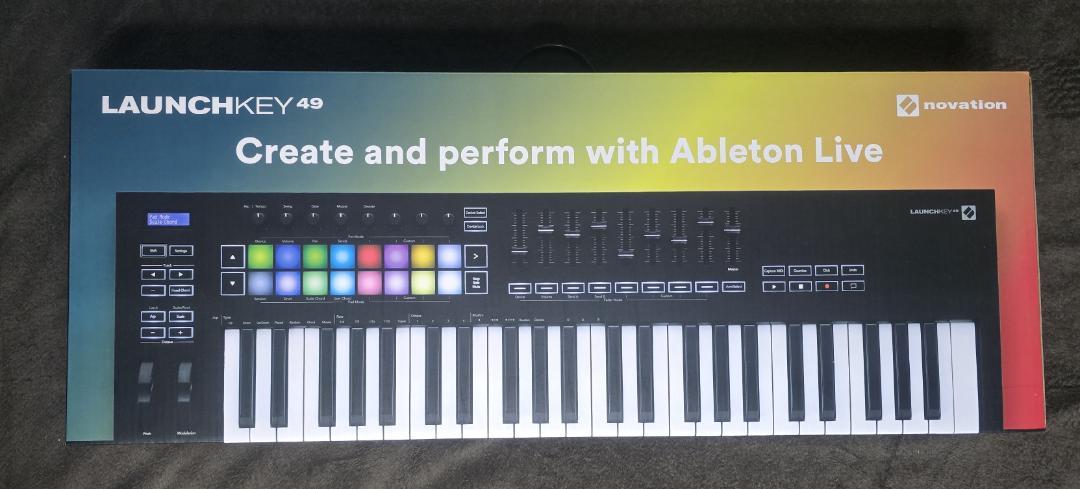 NOVATION Launchkey 49 MK3 MIDIキーボード