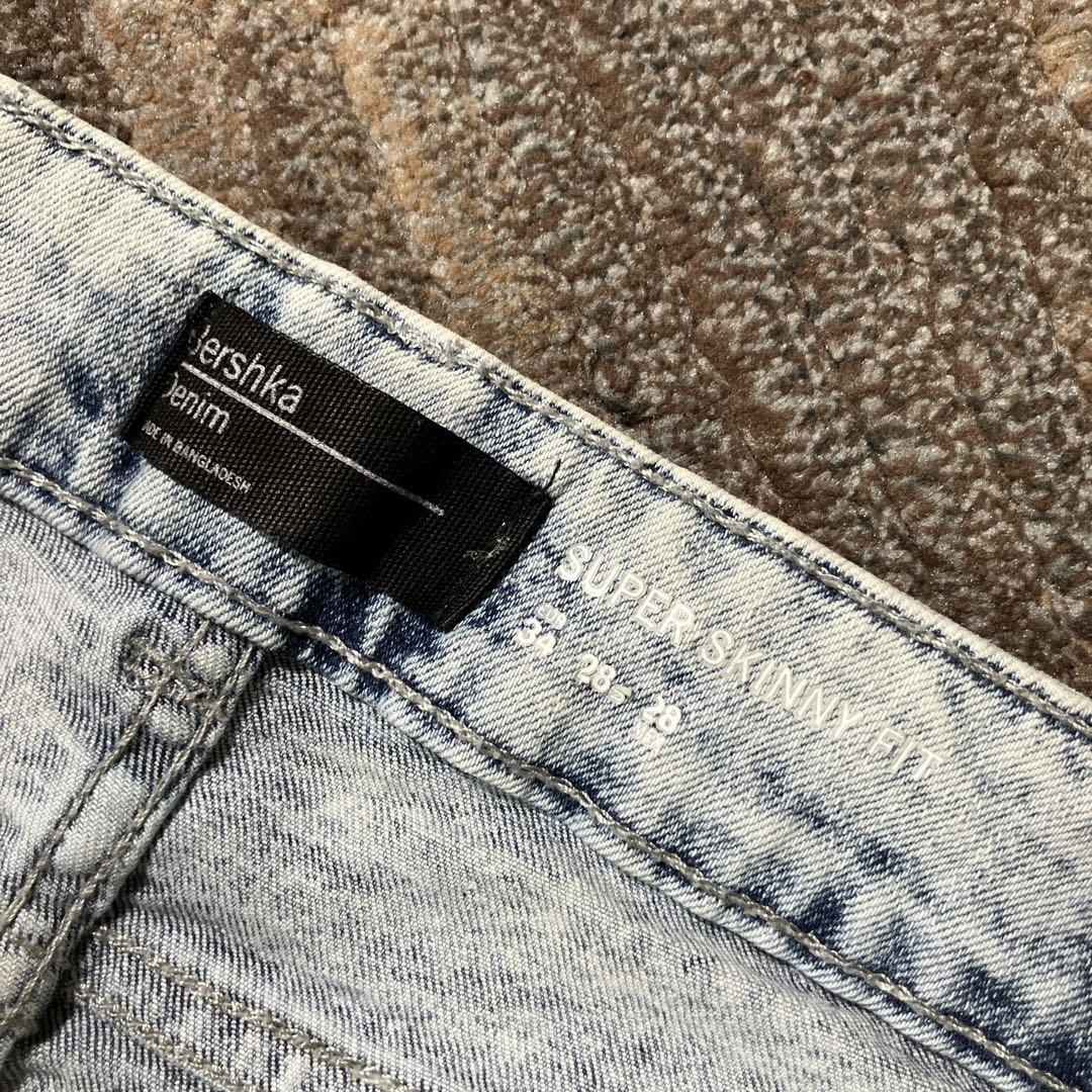☆ドイツ発*BERSHKA*新作*スケーターフィットデニム/WB☆ ☆ドイツ発*BERSHKA*新作*スケーターフィットデニム/BLACK