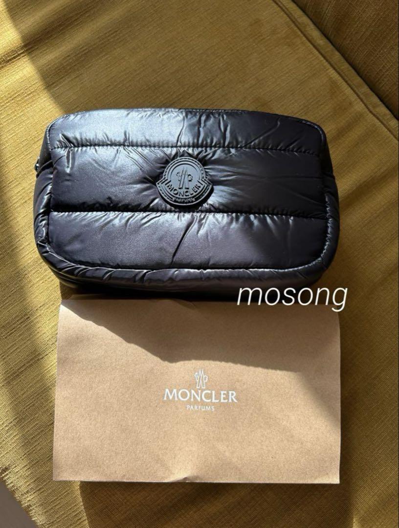 セール‼️新品MONCLER モンクレール ダウン調 セカンドバッグ