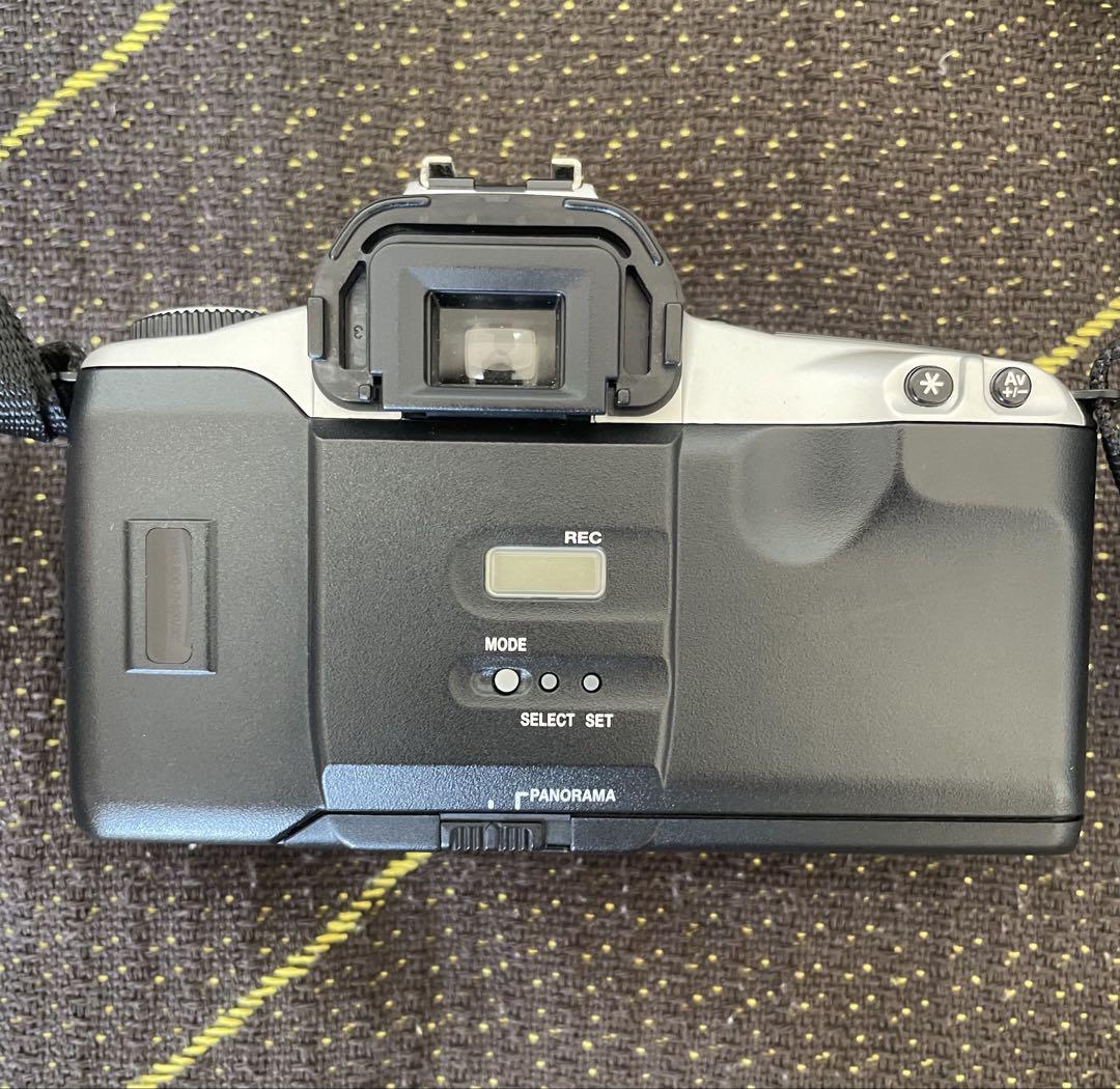 Canon EOS Kiss3 レンズ付　フイルムカメラ　バッグ
