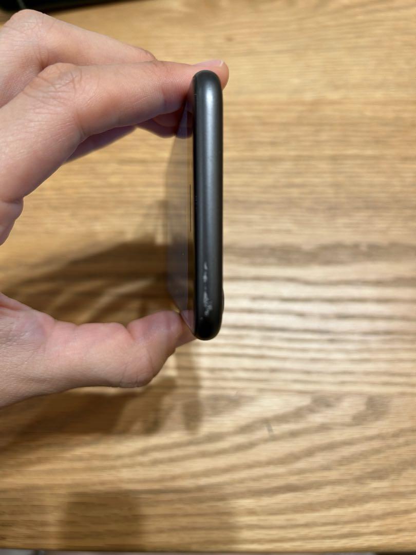 iPhone8  64GB ブラック　SIMフリー