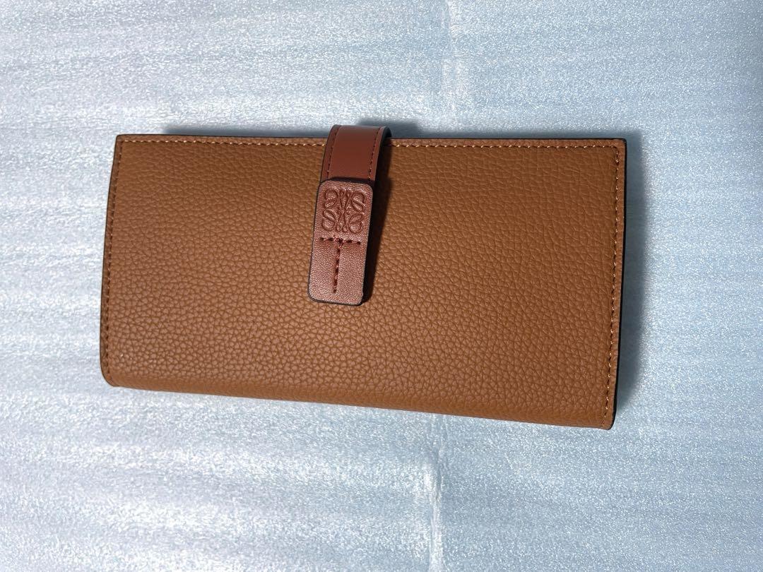 ロエベ 二つ折り財布(ブラウン)