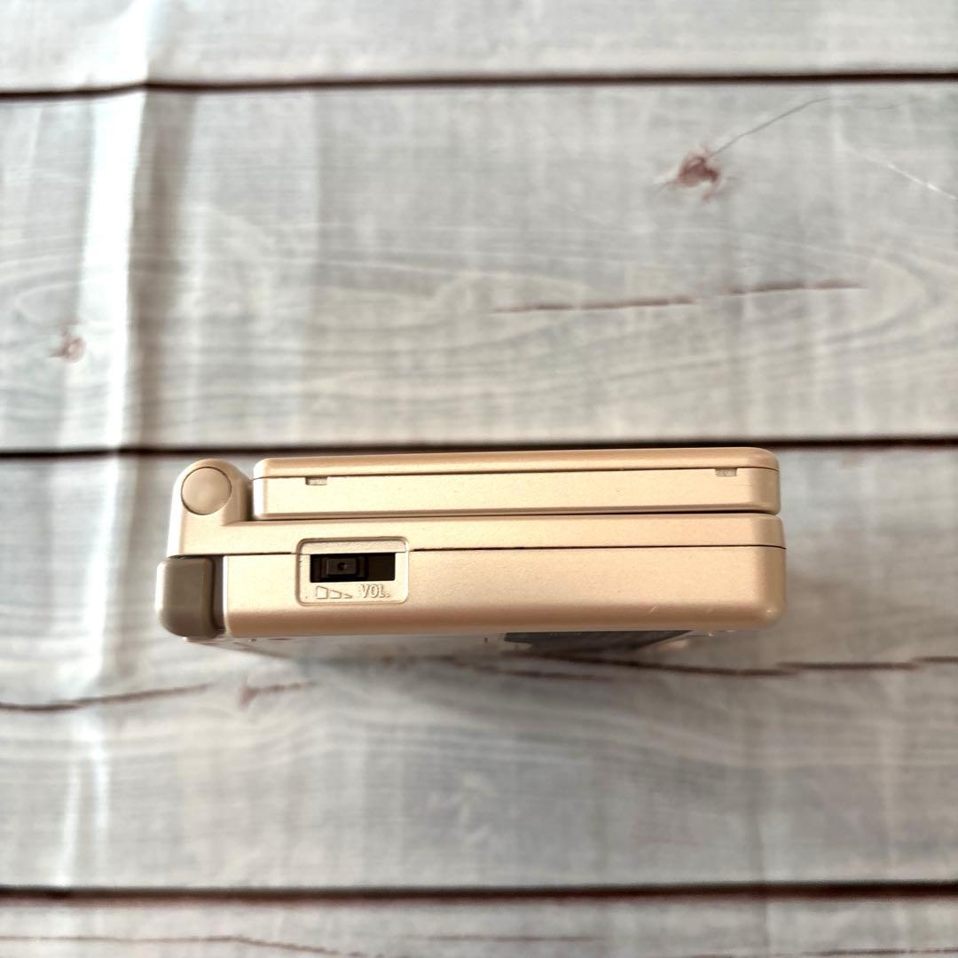 ゲームボーイアドバンスSP 本体　パールホワイト