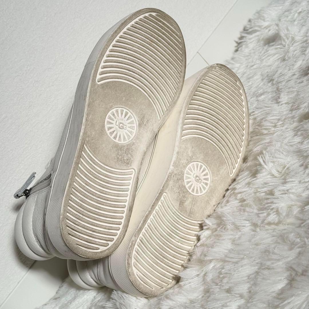 【ゃぃ】UGG　ハイカットスニーカー 24cm OLL　本革　レザー