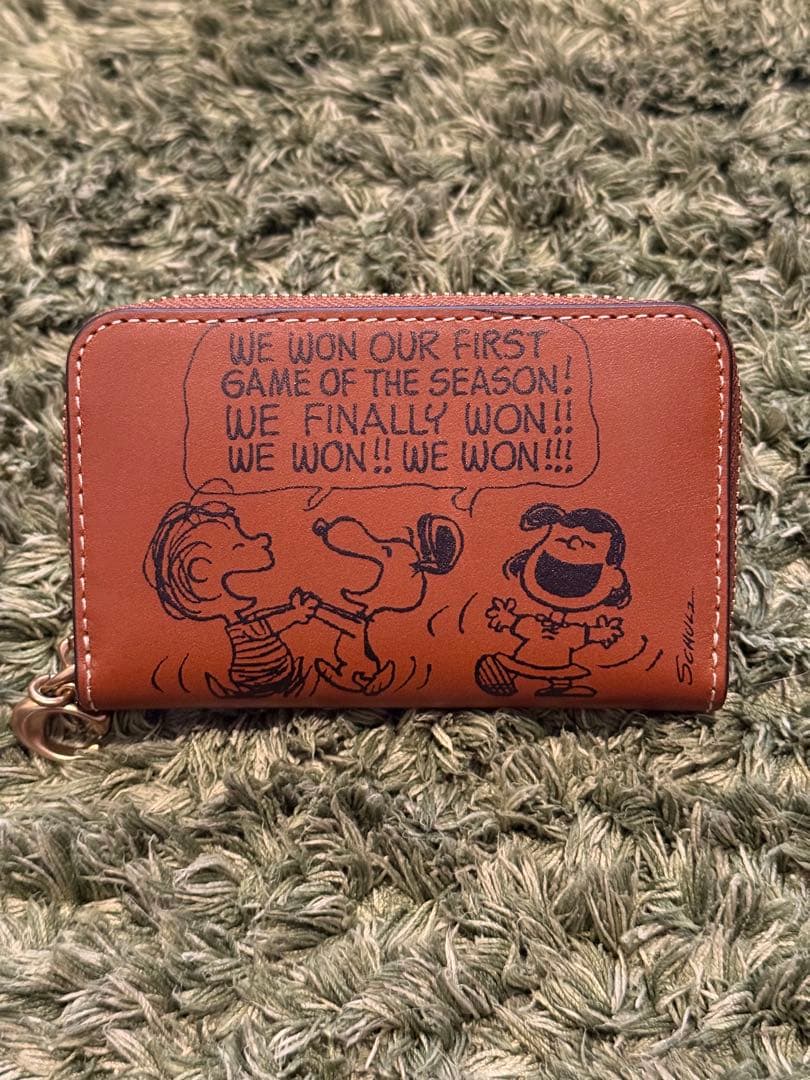 COACH × PEANUTS カードケース ジップ アラウンド スヌーピー