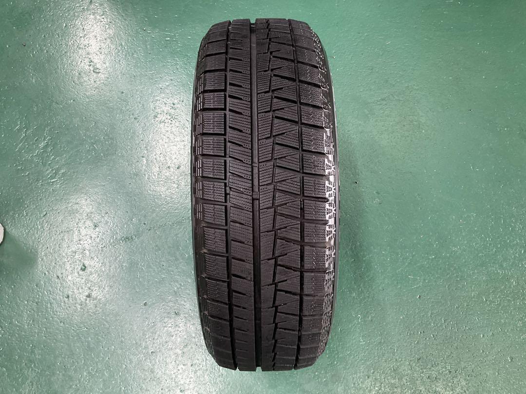 ほぼ新品溝！ブリヂストン　ブリザック　レボGZ 215/60R17 中古1本
