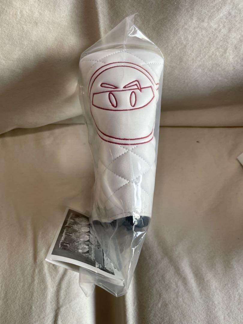 Cameron M-Gメンバー贈呈品