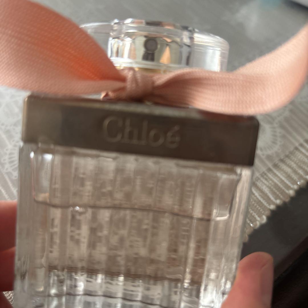 Chloéインテンス 香水 リボン付き角型ボトル Chloéインテンス 香水 リボン付き角型ボトル - メルカリ