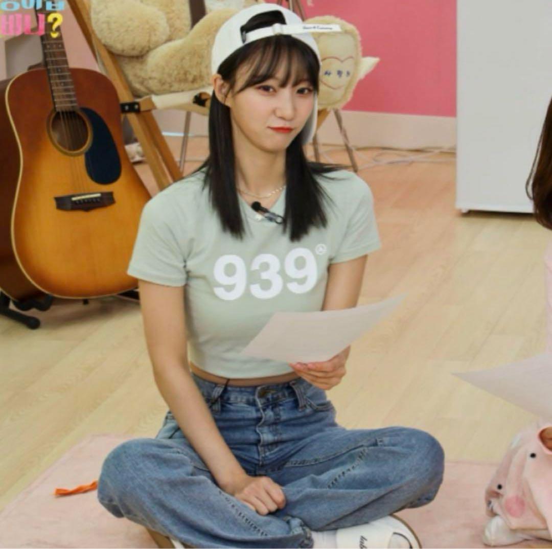 ARCHIVE BOLD 939 ロゴ Tシャツ