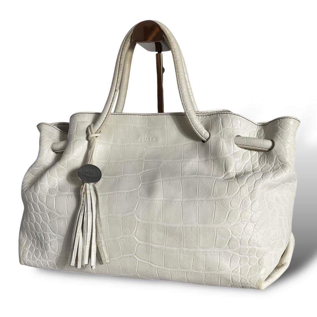 FURLA フルラ クロコダイル型押しレザー タッセル トートバッグ A4可