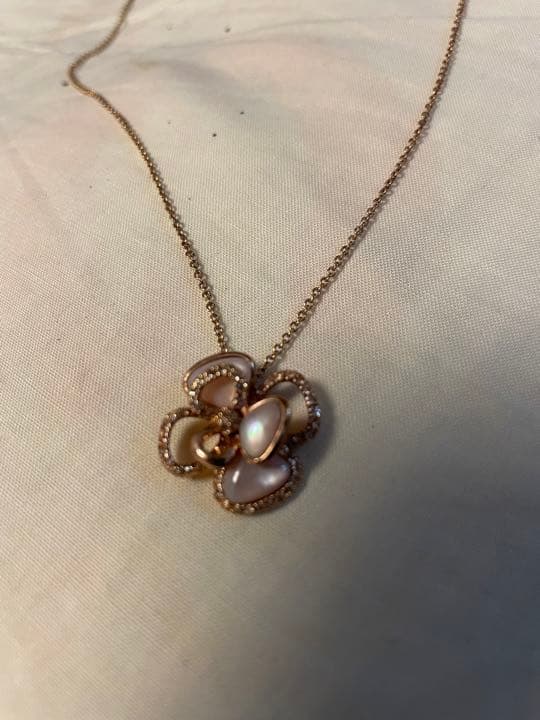 新品】 アガタ ネックレス ピアス セット シルバー系 tdh-latinoamerica.de