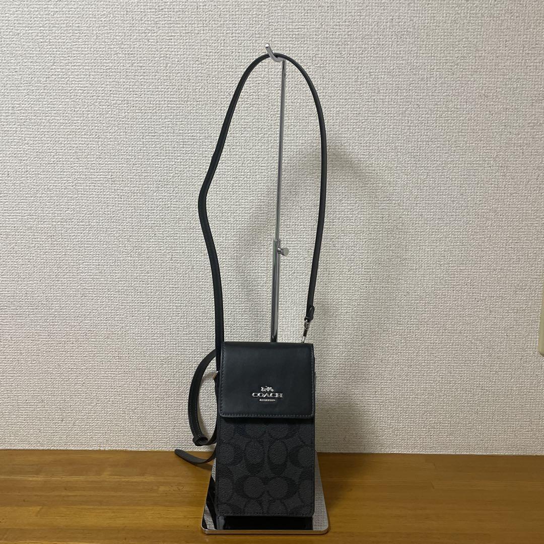 COACH スマホショルダーバッグ ブラック