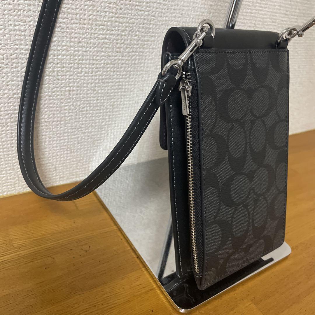 COACH スマホショルダーバッグ ブラック