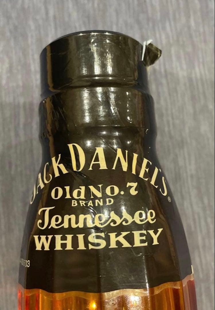 超特大JACK DANIEL’S Old No.7 空き瓶　超特大 超特大JACK DANIEL'S Old No.7 空き瓶 - メルカリ