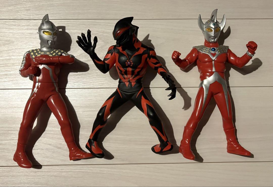 ウルトラマンシリーズ 怪獣 フィギュアセット 17体 全17個☆ウルトラマン・怪獣フィギュア・飛行機セット - メルカリ