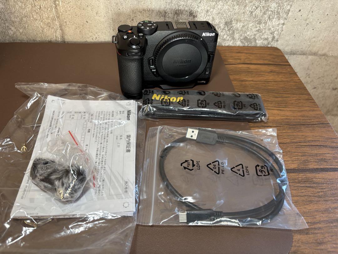 【美品】Nikon Z30+smallRig　ショット2709