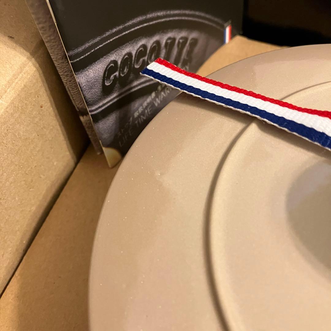 人気沸騰ブラドン STAUB ラ・ココット de GOHAN M 16cm リネン