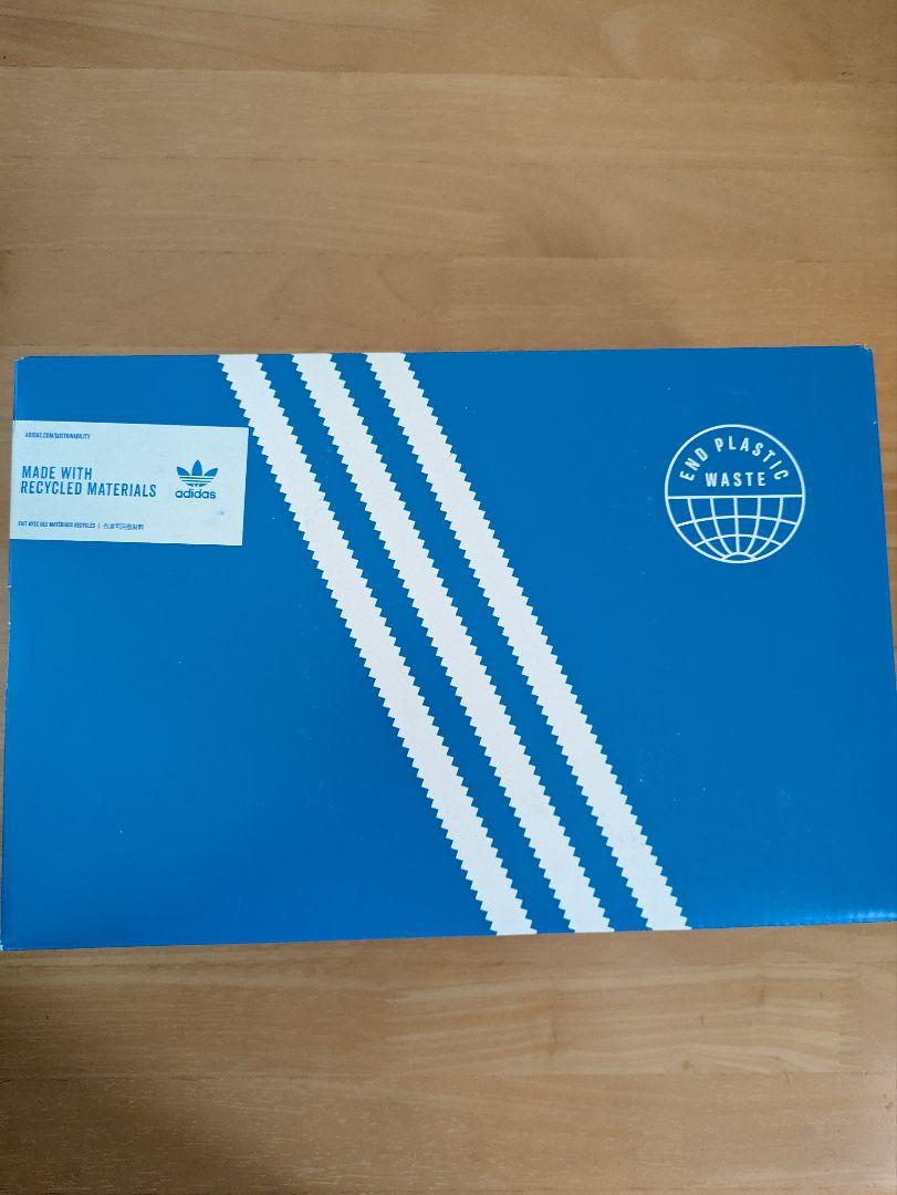 マリメッコadidasスタンスミス　ベージュ23.5㌢