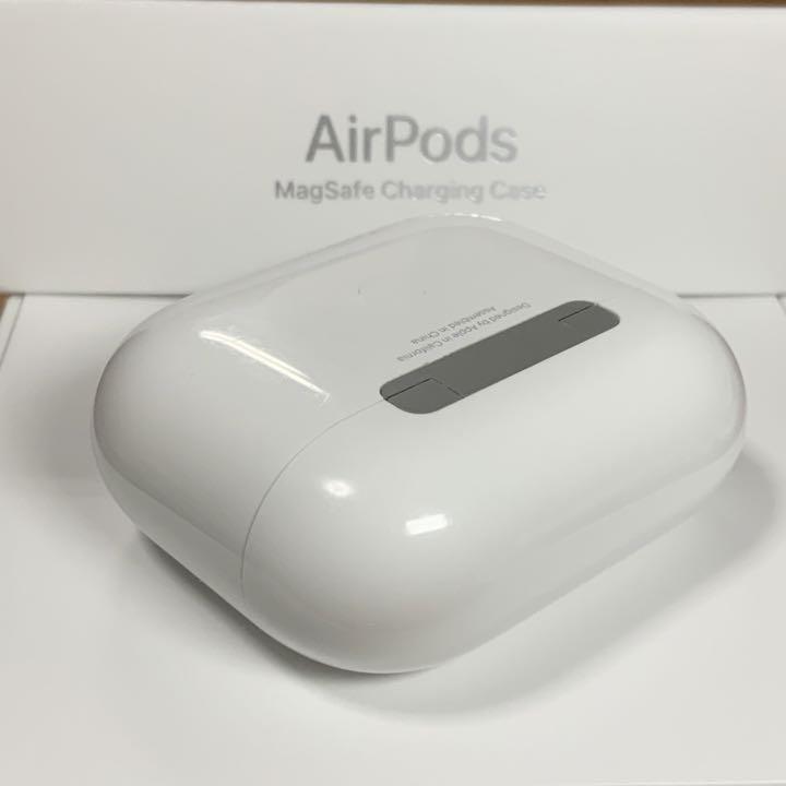 AirPods 第3世代 充電ケースのみ Apple正規品 - メルカリ AirPods 第3世代 充電ケースのみ Apple正規品 - メルカリ