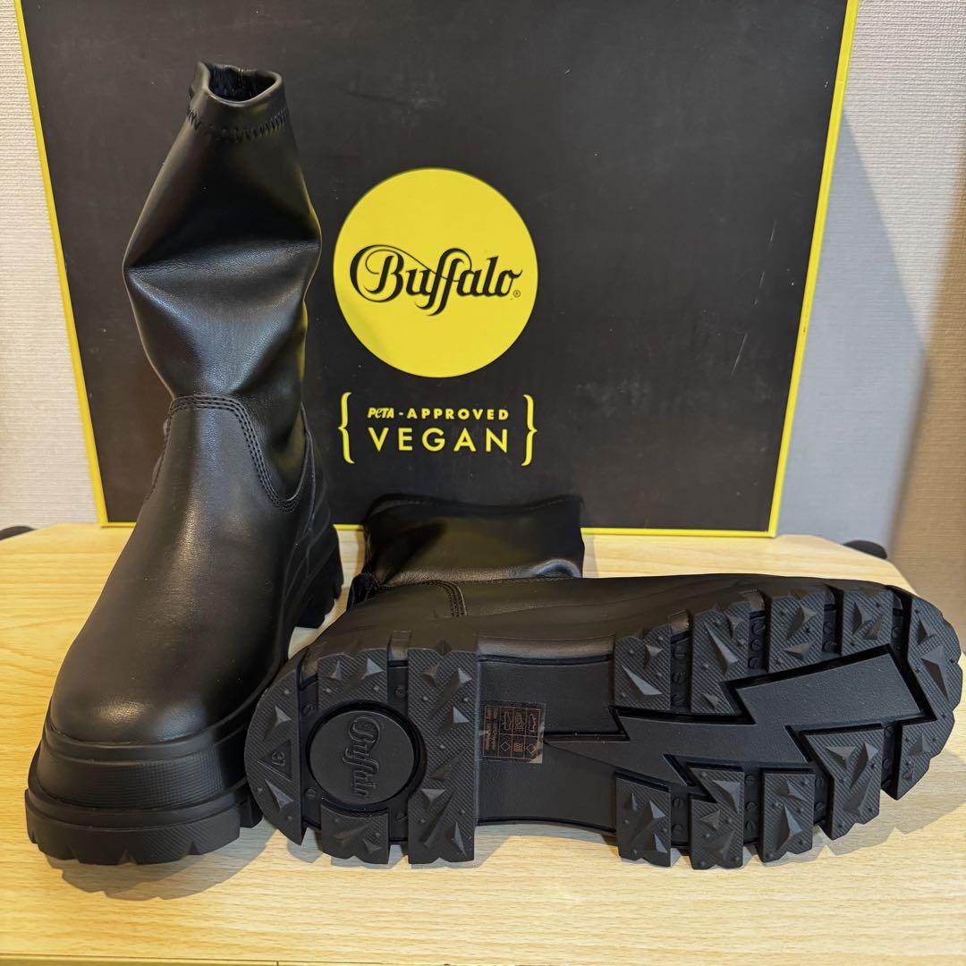 EU37】他サイズ有 Buffalo バッファロー 黒 厚底 VEGAN 新品