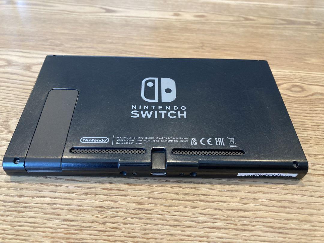Nintendo Switch 本体のみ　SDカード以外OK