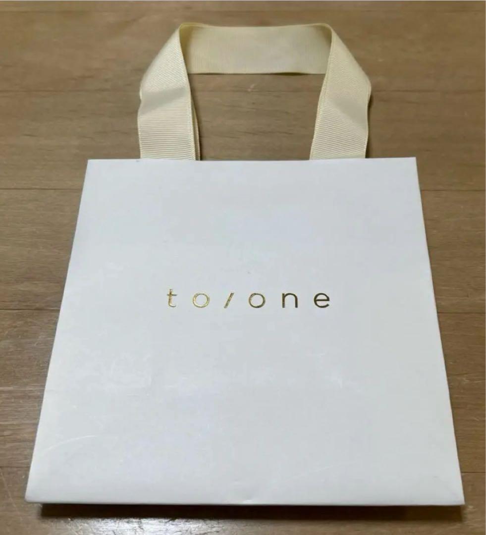 トーン × 福岡 玲衣　チーク　hoteri・アイパレット　nurie