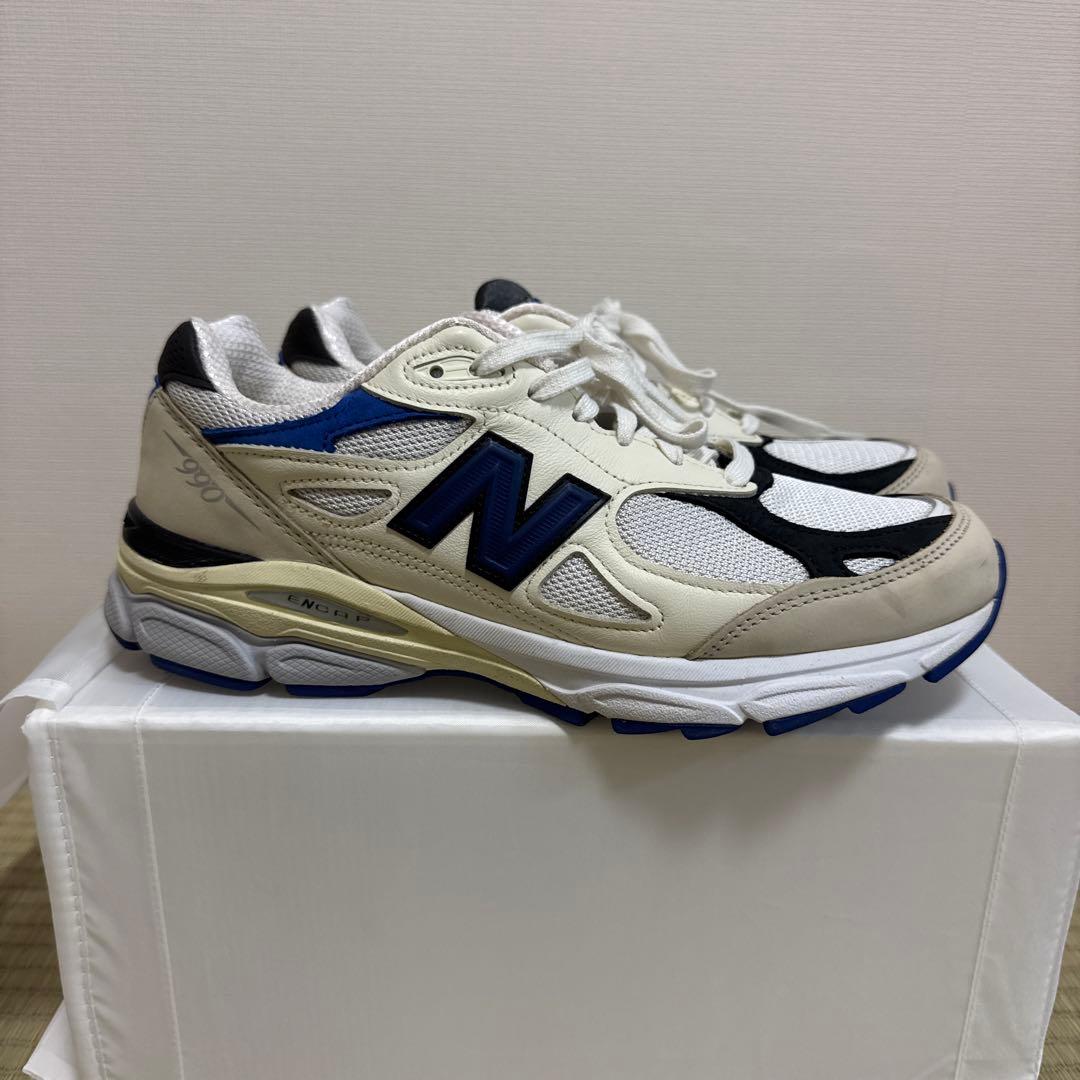 New Balance M990 V3