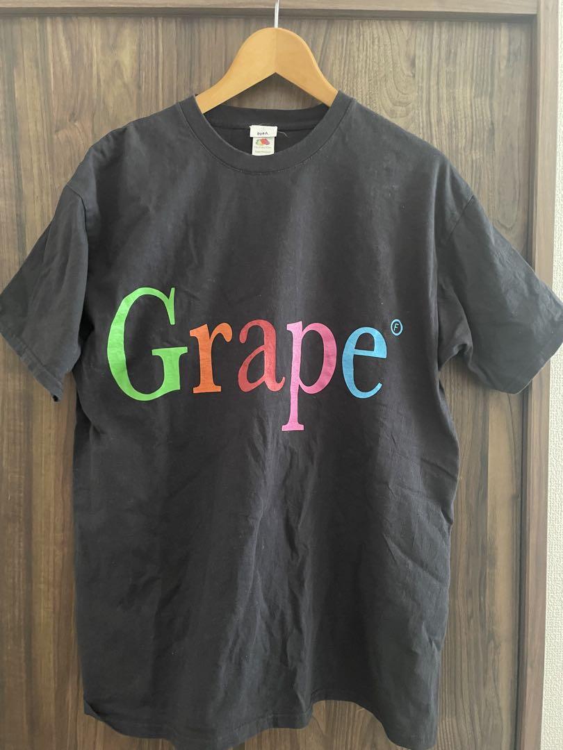 byea Grape Tシャツ