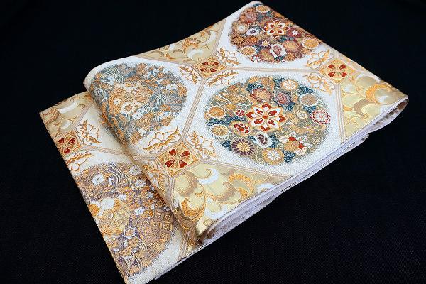 美品 袋帯 クリーム 華文 鳥 蝶 金糸 箔糸 長さ4ｍ28cm お洒落 美品 袋帯 クリーム 華文 鳥 蝶 金糸 箔糸 長さ4m28cm お洒落