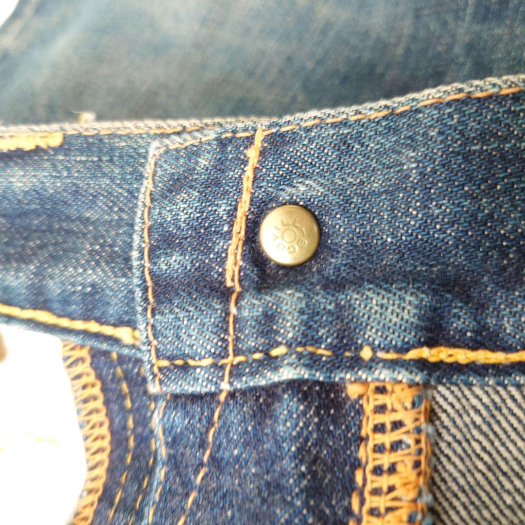 股下リベット