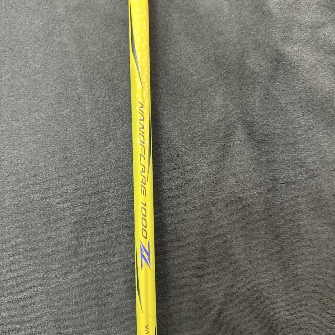 YONEX ナノフレア1000Z 4UG5 美品 4UG5 ナノフレア1000Z 新品未使用 YONEX バドミントン ラケット