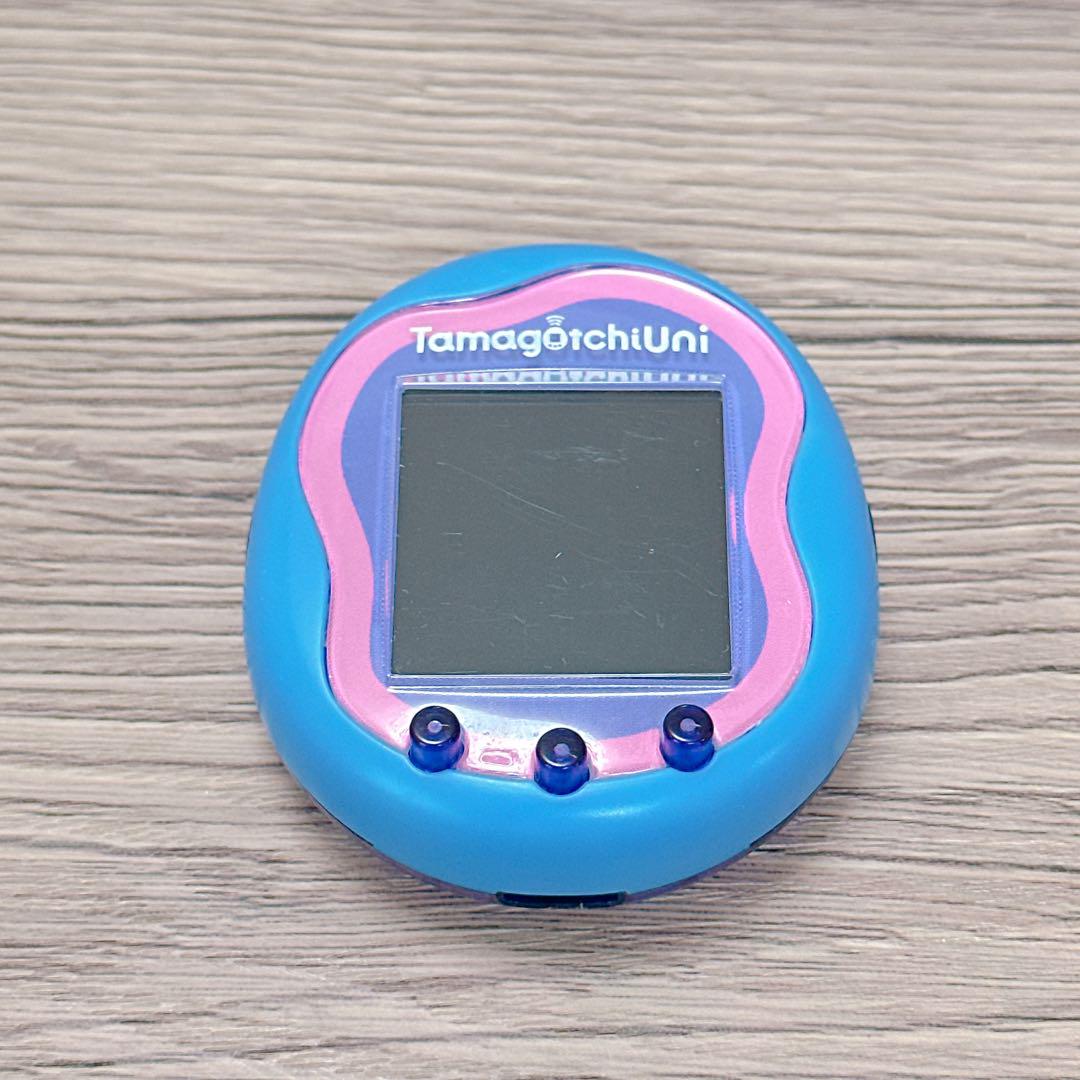 【美品】Tamagotchi Uni Blue Wi-Fi機能 サメ おまけ付き