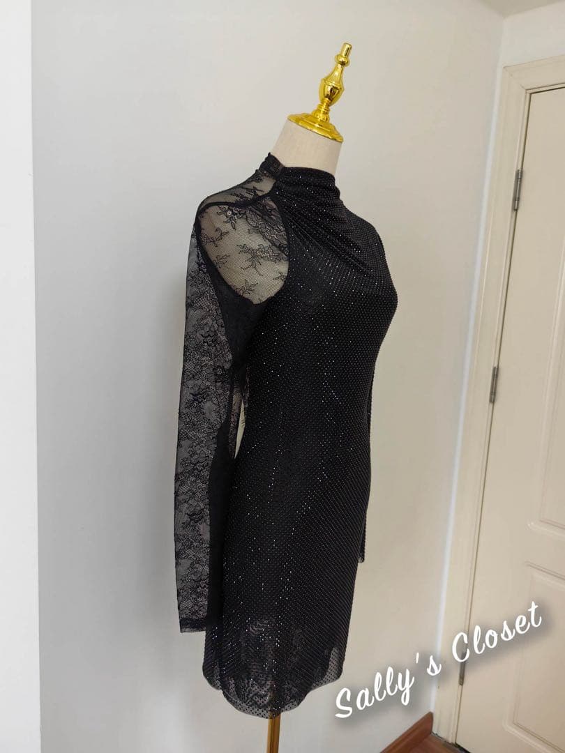 ❤️25秋新作 新品♡ SelfPortrait 黒ドットワンピース♡ G34 ❤️25秋新作 新品♡ SelfPortrait 黒ドットワンピース♡ G34