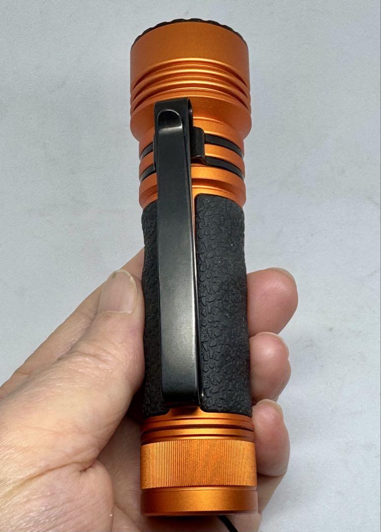 OLIGHT オーライト Seeker 3 Pro オレンジ