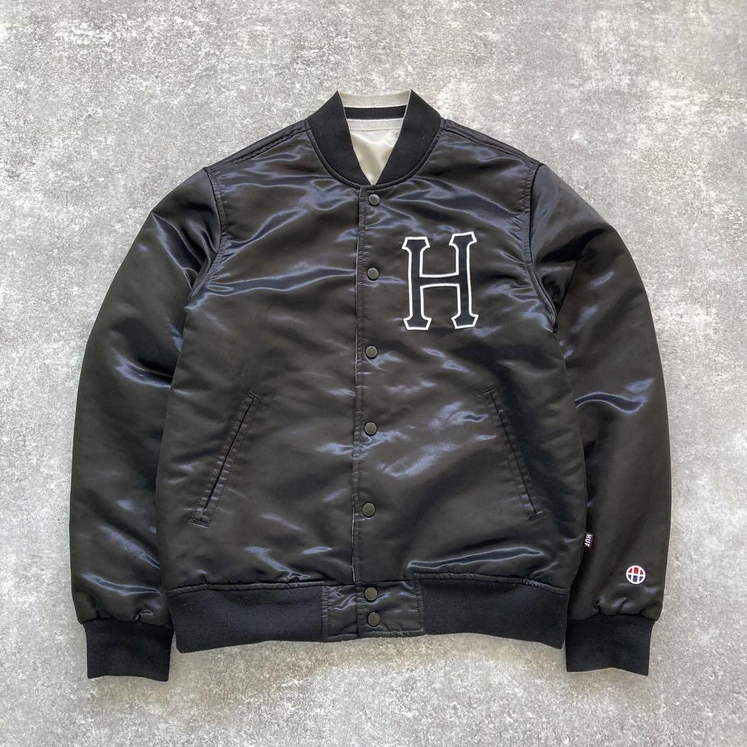 【HUF】 ハフ サテンスタジャン リバーシブル 中綿 刺繍ロゴ ワッペン