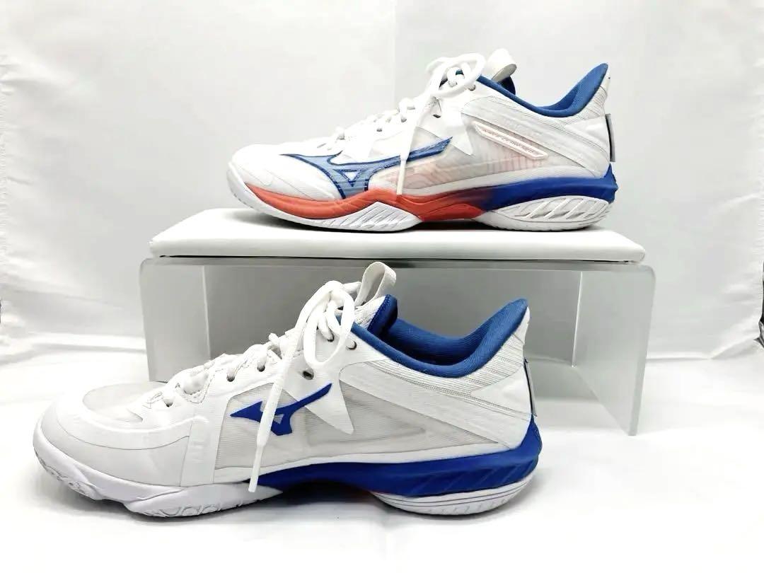 《美品》23.5cmMIZUNOバドミントンシューズウエーブクローNEO2FIT