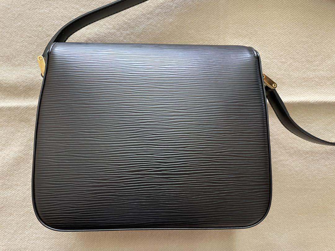 Louis Vuitton エピ ビュシ レザー ショルダーバッグ ノワール