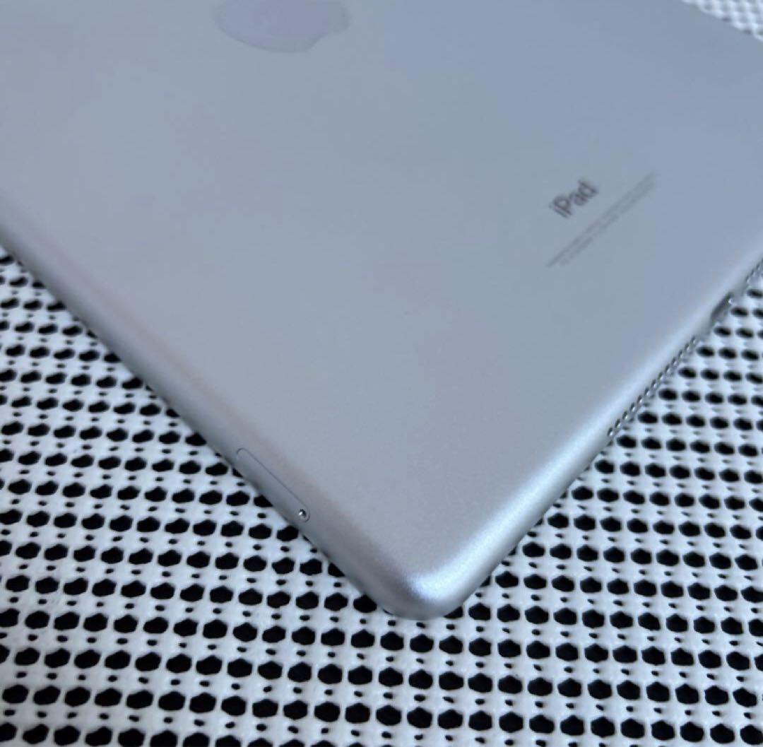 527【早い者勝ち】iPad6 第6世代 32GB SIMフリー☆