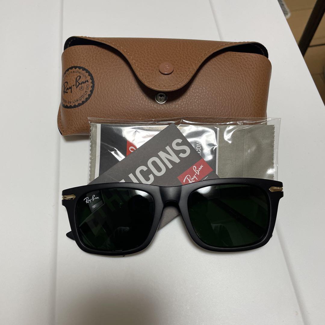 Ray-Ban ブラックサングラス グリーンレンズ