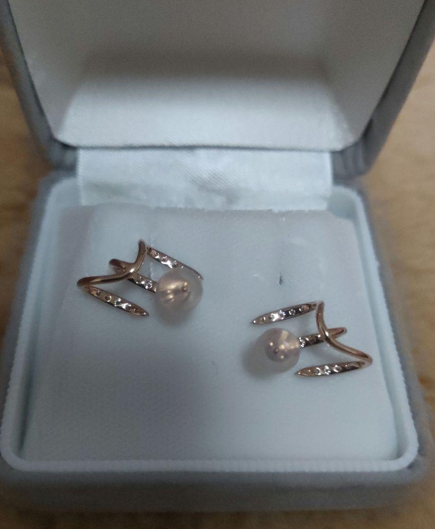 ダイヤモンドピアス　18k PG 新品未使用